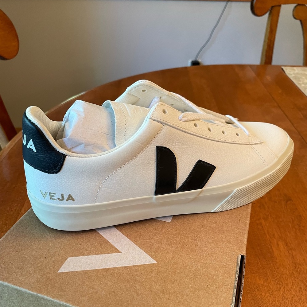 VEJA Women’s Campo Sneakers